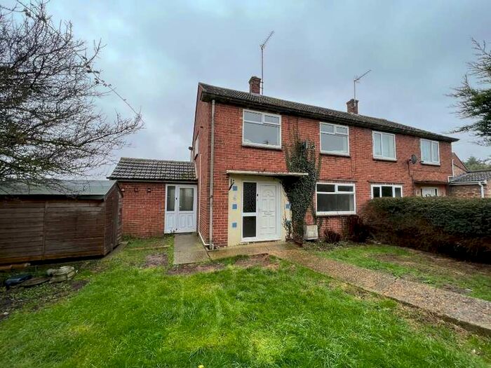 3 Bedroom Property To Rent In Meadow Walk Ramsey, PE26