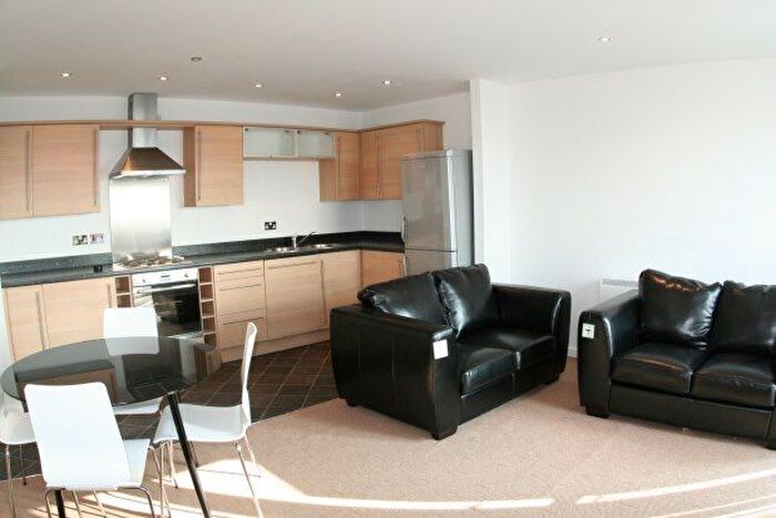 2 Bedroom Flat To Rent In Bryers Court, Warrington, WA2