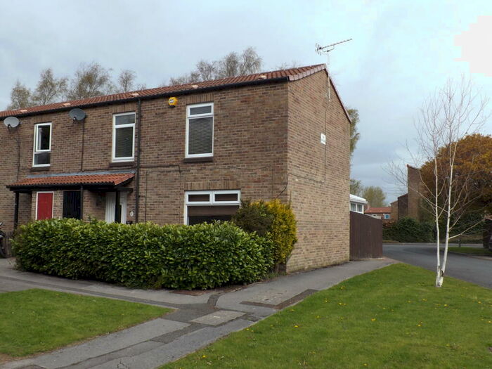 3 Bedroom House To Rent In Great Meadow, Astley Village, PR7