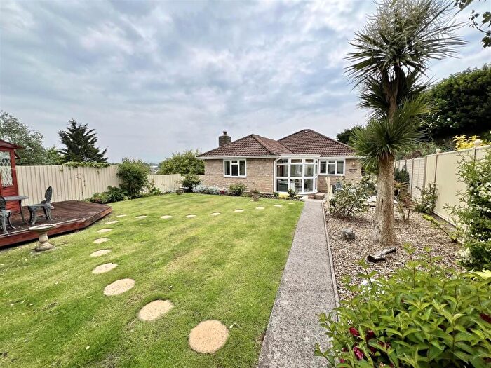 3 Bedroom Detached Bungalow For Sale In Spring Hill, Worle - Fab Bungalow, BS22