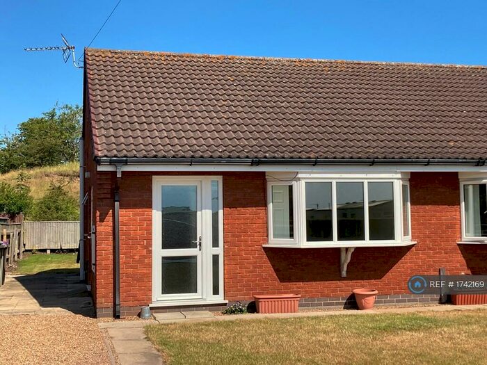 2 Bedroom Bungalow To Rent In Sea Lane, Saltfleet, Louth, LN11