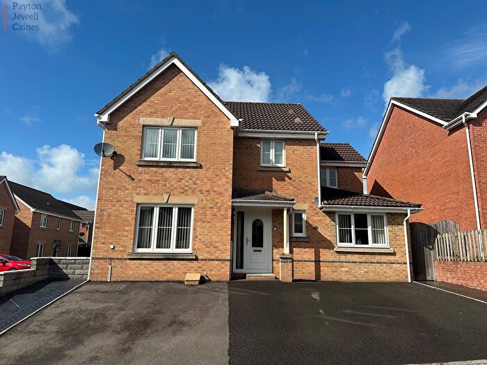 4 Bedroom Detached House For Sale In Chestnut Bush, Broadlands, Bridgend County., CF31