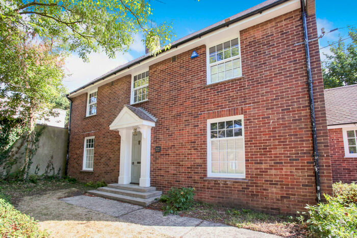 4 Bedroom Detached House To Rent In Amesbury, Salisbury, SP4