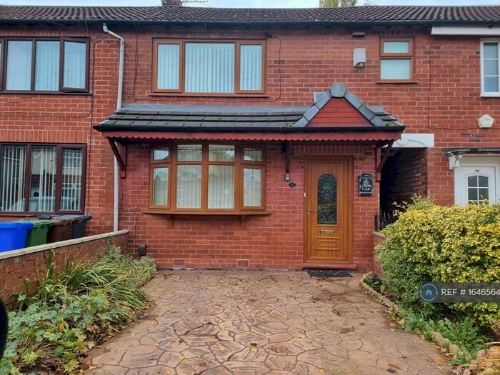 3 Bedroom Terraced House To Rent In Farrar Rd, Manchester, M43
