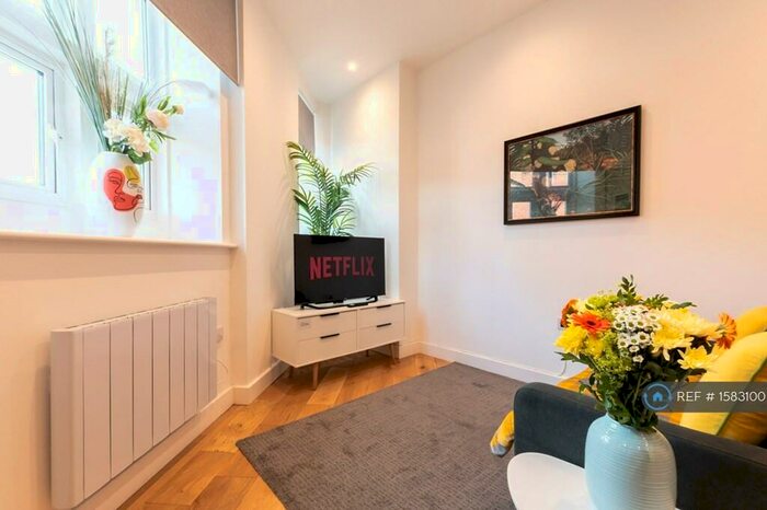 1 Bedroom Flat To Rent In Kings House, Southampton, Hampshire, United Kingdom, SO15