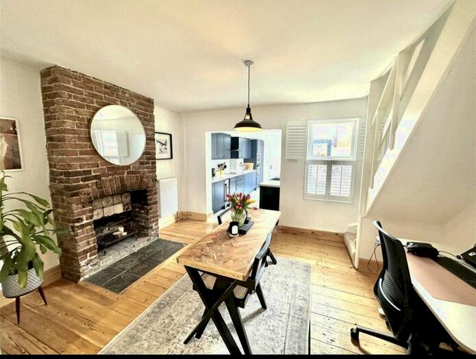 2 Bedroom Property To Rent In West Street, Croydon, CR0