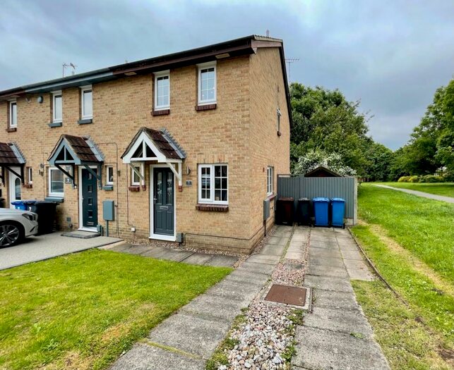 2 Bedroom Semi-Detached House To Rent In Bassingham Close, Oakwood, DE21