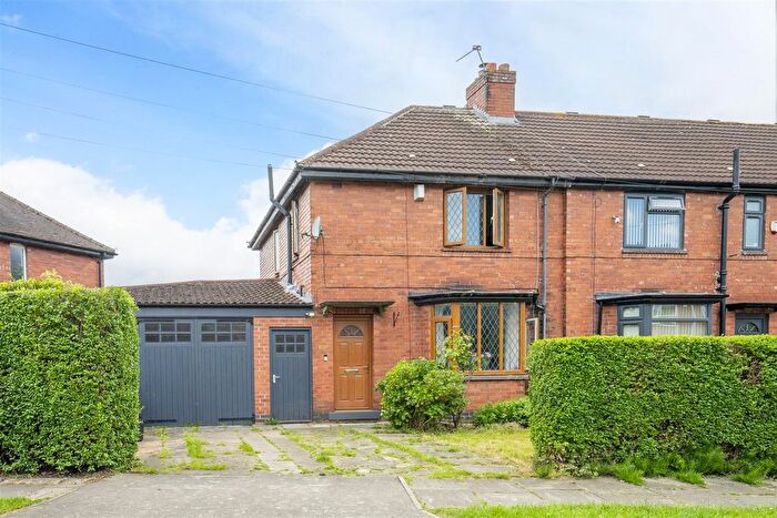 3 Bedroom End Terrace House To Rent In Rowntree Avenue, York, YO30