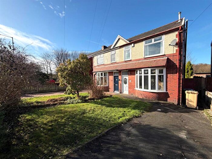 3 Bedroom Semi-Detached House To Rent In St. Helens Road, Bolton, BL5