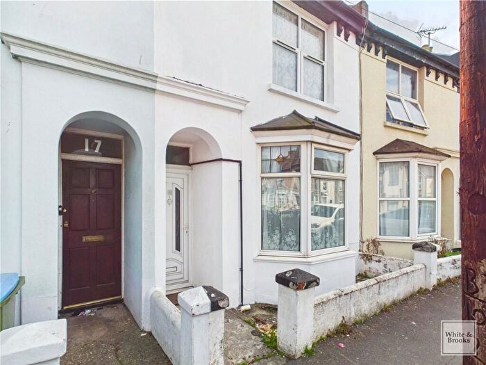 3 Bedroom Terraced House For Sale In Crescent Road, Bognor Regis, PO21