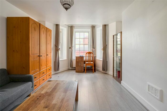 4 Bedroom Flat To Rent In Levita House, Chalton Street, London, NW1