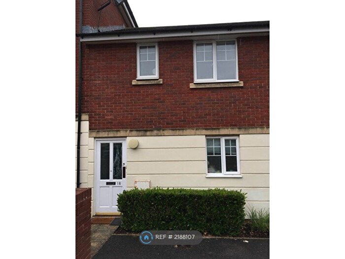 2 Bedroom Flat To Rent In Woodlands Court, Bradley Stoke, Bristol, BS32