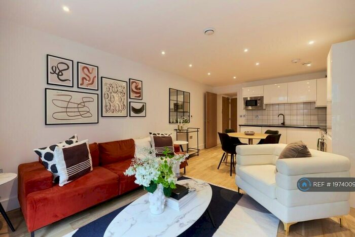 2 Bedroom Flat To Rent In Keymer Place, London, E14