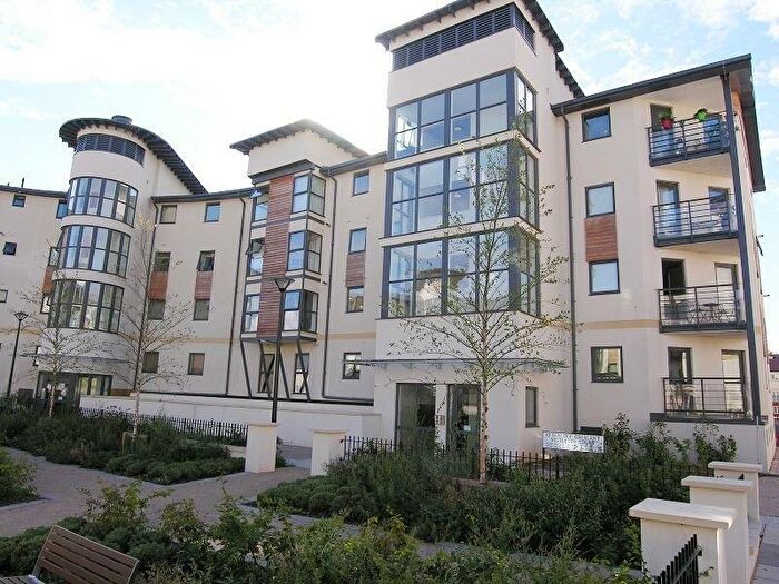 2 Bedroom Apartment To Rent In Mistletoe Court, Old Town, SN1