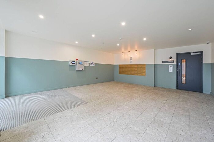 1 Bedroom Flat For Sale In Pendant Court, Silvertown, London, E16