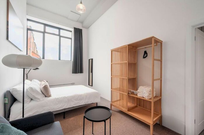 2 Bedroom Flat To Rent In High Road, North Finchley, London, N12