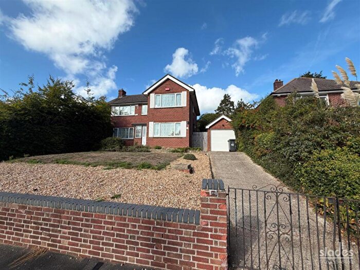 3 Bedroom Detached House For Sale In Parkway Drive, Queens Park, Bournemouth, BH8