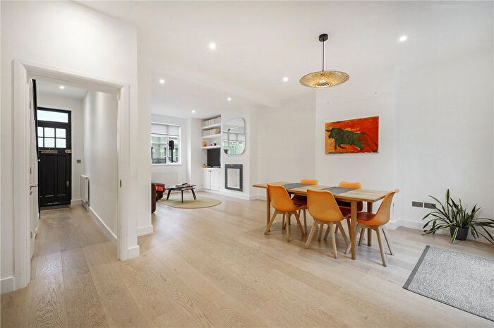 3 Bedroom Terraced House For Sale In Colehill Lane, London, SW6