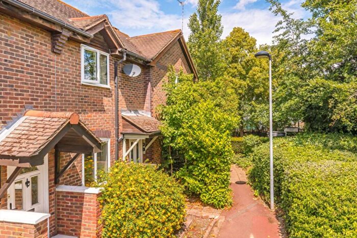2 Bedroom Detached House To Rent In St. Elmos Road, Canada Water, SE16