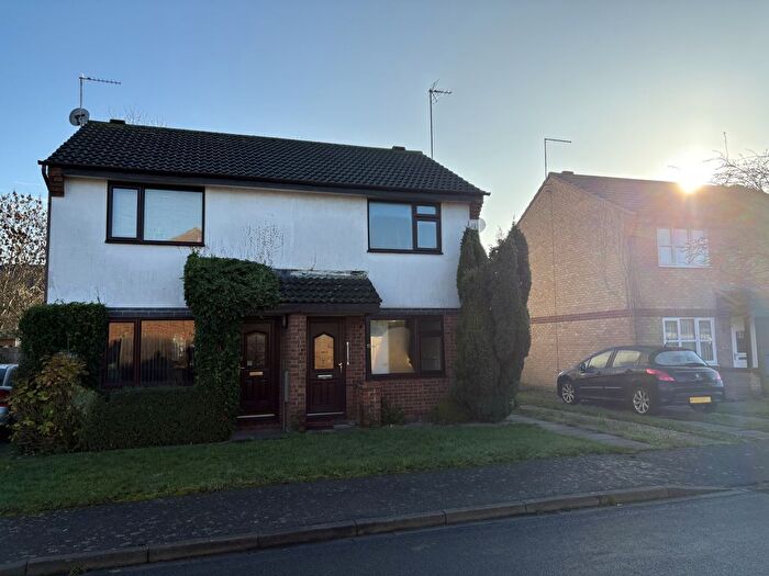 2 Bedroom Property To Rent In Peterhouse Crescent, March, PE15