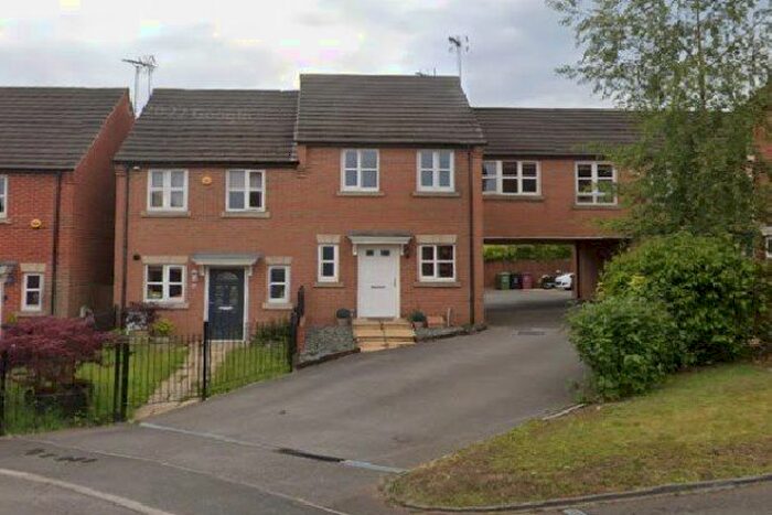 2 Bedroom Town House To Rent In Naples Crescent, Mansfield, NG19