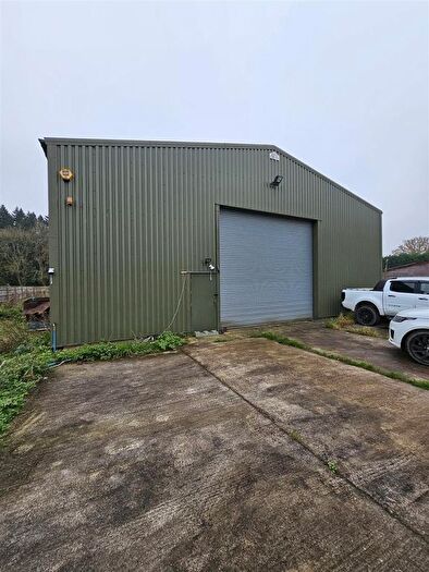 Warehouse To Rent In Bere Court Road, Pangbourne, Reading, RG8