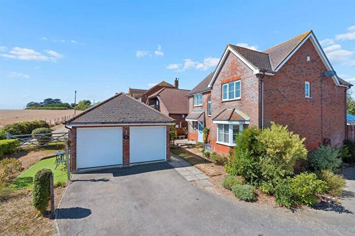 4 Bedroom Detached House For Sale In Blackberry Way, South Tankerton, Whitstable, CT5