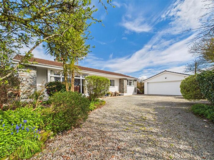 4 Bedroom Bungalow For Sale In St. Cleer, Liskeard, Cornwall, PL14
