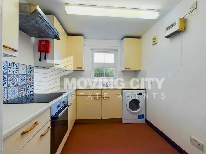 1 Bedroom Flat To Rent In Baldock Street, Bow, E3