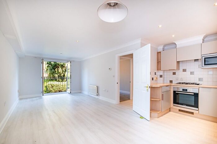 2 Bedroom Flat To Rent In Kingston Road, London, SW19