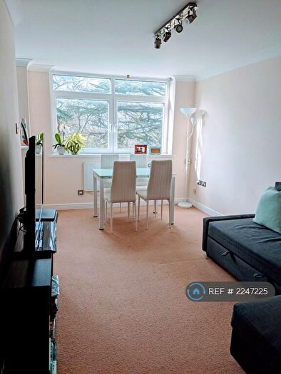 1 Bedroom Flat To Rent In Brampton Tower, Southampton, SO16