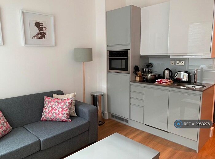 1 Bedroom Flat To Rent In Atria House, Slough, SL1