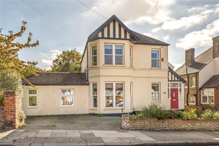 6 Bedroom Detached House For Sale In Eltham Park Gardens, London, SE9