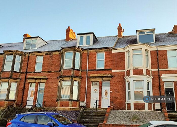 4 Bedroom Maisonette To Rent In Durham Road, Gateshead, NE9