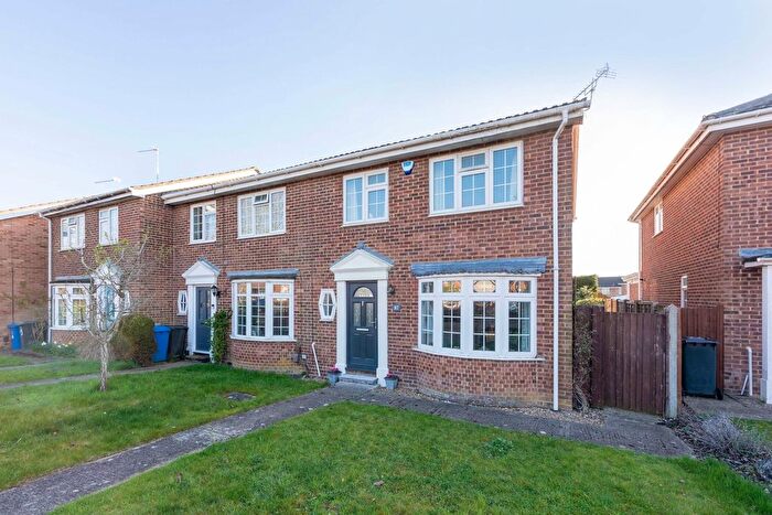 3 Bedroom Terraced House For Sale In Cranbrook Drive, Maidenhead, SL6