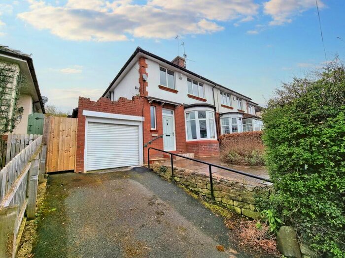 3 Bedroom Semi-Detached House For Sale In Vindomora Road, Ebchester, DH8