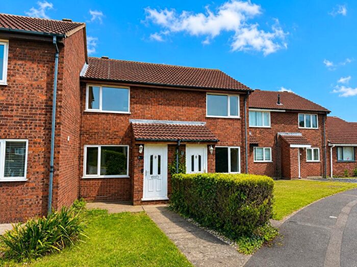 2 Bedroom House To Rent In Atwater Close, Lincoln, Lincolnshire, LN2