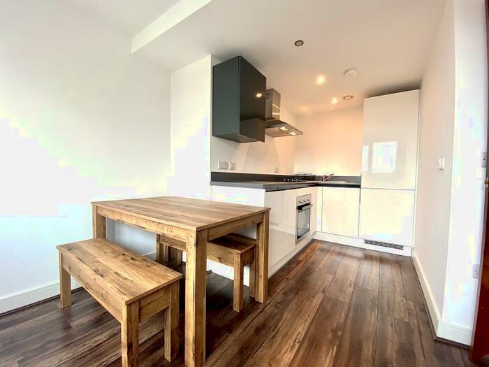 2 Bedroom Apartment To Rent In Cotton Lofts, Fabrick Square, Lombard Street, Birmingham, B12