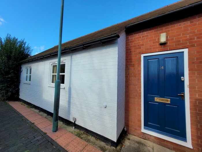 1 Bedroom Bungalow To Rent In Walls Court, Oldbury, Tewkesbury, GL20