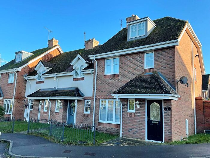 3 Bedroom End Of Terrace House For Sale In Great Marlow, Hook, Hampshire, RG27
