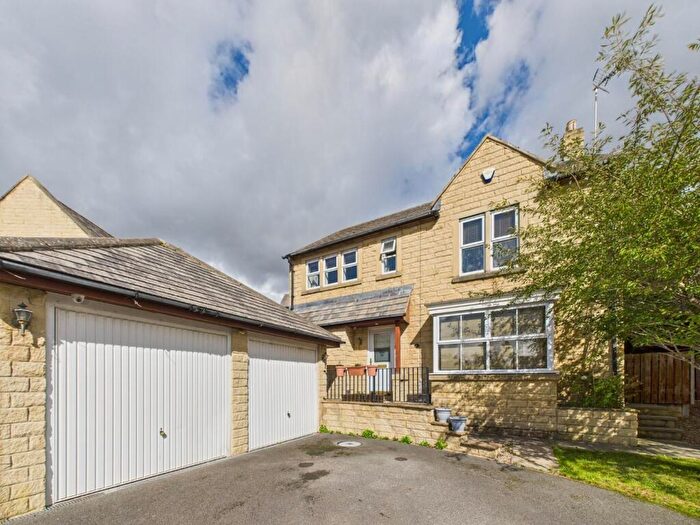 4 Bedroom Detached House For Sale In Paslew Court, East Morton, Keighley, BD20