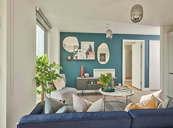 2 Bedroom Apartment To Rent In Solstice Apartments, Milton Keynes Milton Keynes, MK9