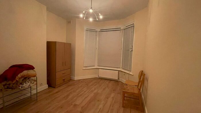 1 Bedroom Flat To Rent In Fernhead Road, Maida Vale W9