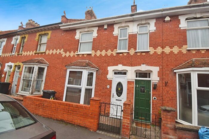 3 Bedroom Terraced House For Sale In Halesleigh Road, Bridgwater, TA6