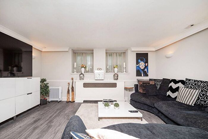 2 Bedroom Flat To Rent In Edith Grove, Chelsea, London, SW10