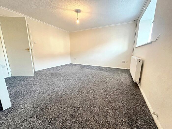 3 Bedroom Terraced House For Sale In Grange Close, Bradley Stoke, BS32