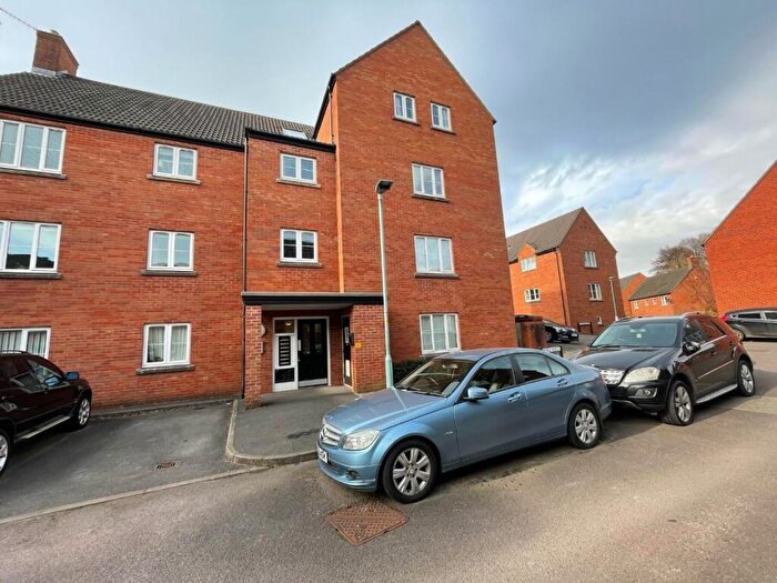 2 Bedroom Flat To Rent In Forge Road, Dursley, GL11