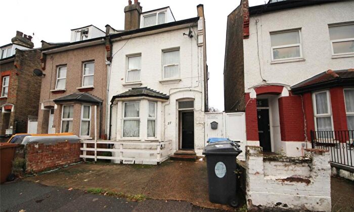 1 Bedroom Flat To Rent In Verulam Avenue, Walthamstow, E17