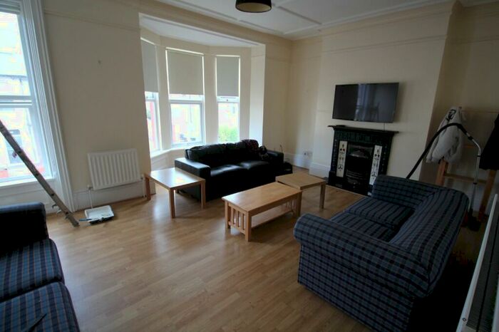 6 Bedroom Terraced House To Rent In Queens Road, Newcastle Upon Tyne, NE2