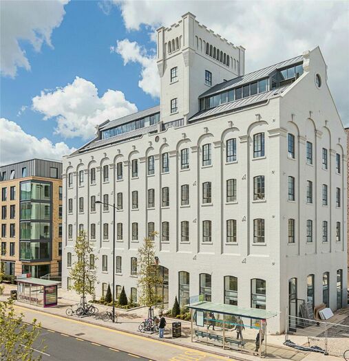 2 Bedroom Duplex To Rent In Spillers Mill, Mill Park, Cambridge, CB1